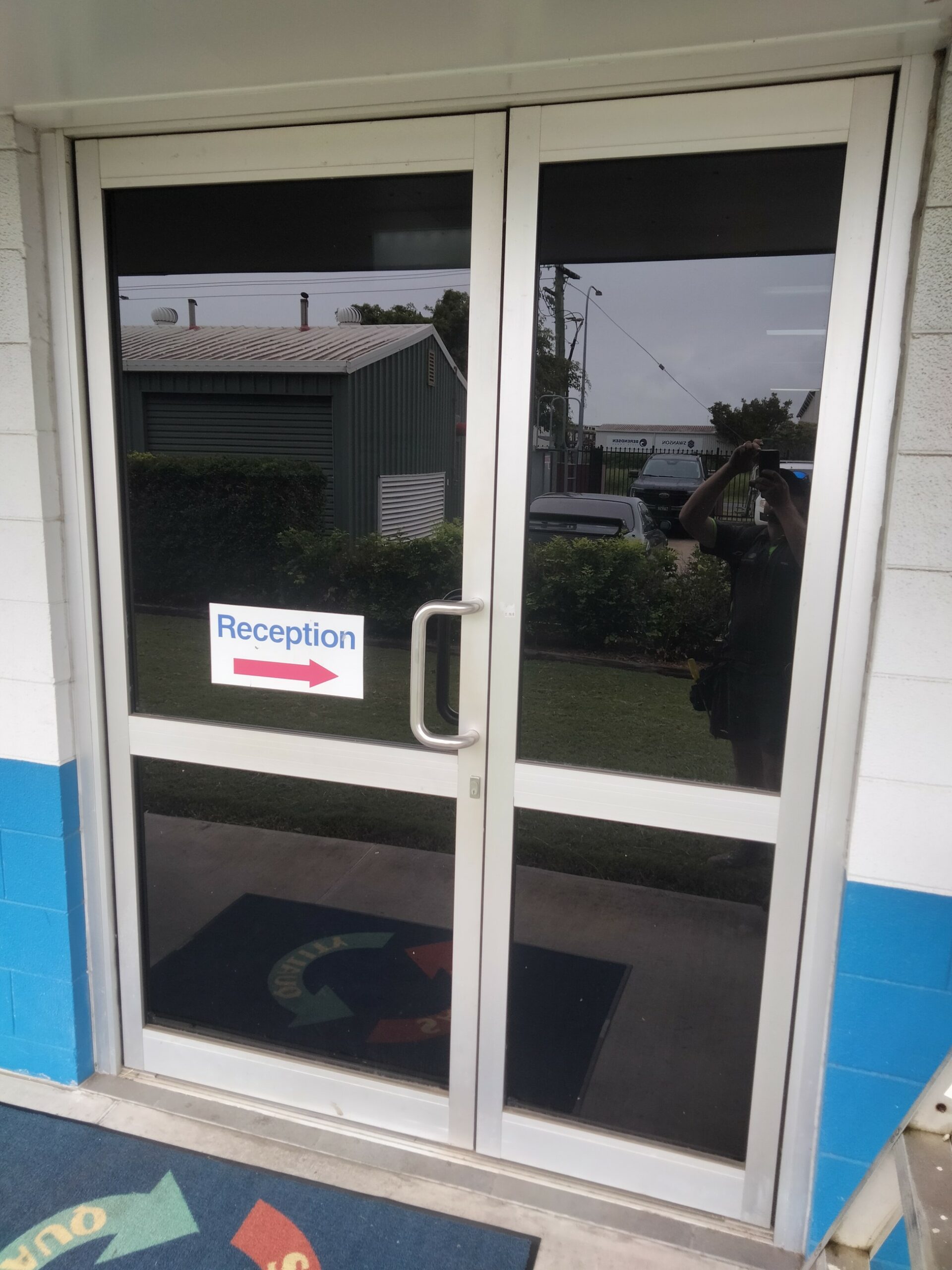 Glass hinged door repair Mount Pleasant QLD
